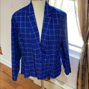 NWOT- 2-Piece Women’s Suit blazer & slacks Size 18